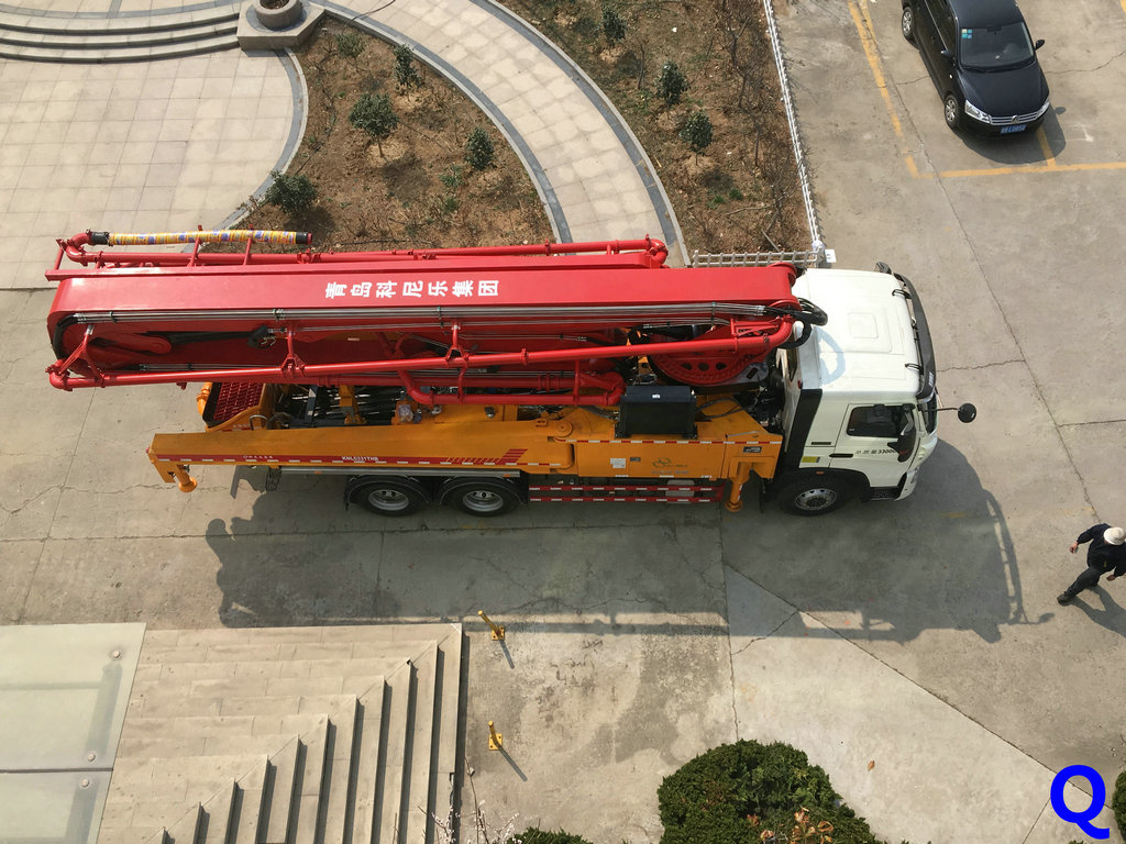 小型混凝土泵車，科尼樂小型泵車，天泵，混凝土泵車，