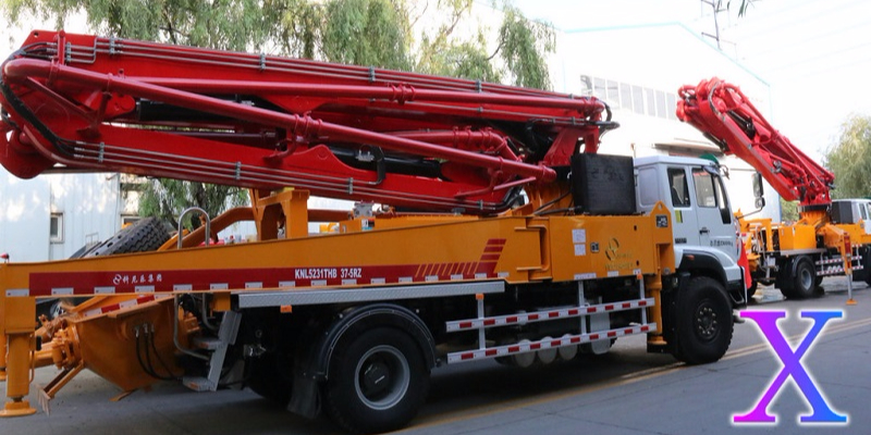 科尼樂小型混凝土泵車車體保養技巧解析