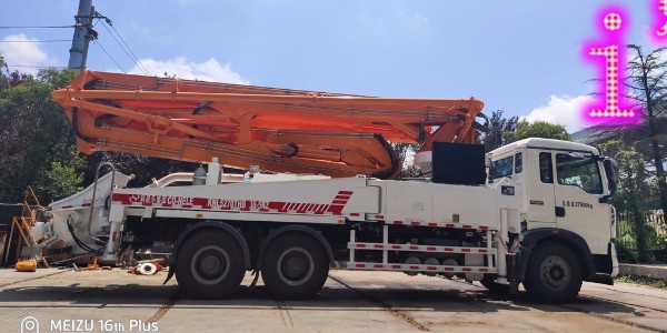 在選購(gòu)時(shí)，除了考慮泵車(chē)價(jià)格之外，還需要考慮哪些重要因素？