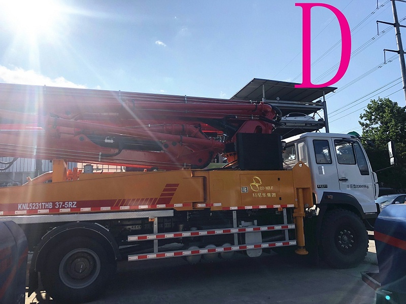 青島小型混凝土泵車價(jià)格