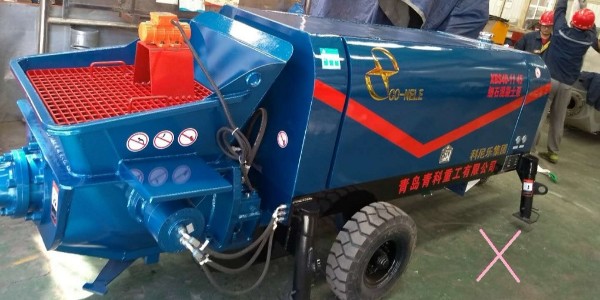 混凝土輸送泵管道內的拌合物結塊或沉淀該怎樣處理？